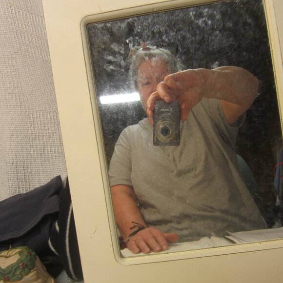 VTG 90'S MIRROR W/COFFEE MOTIF, LOOKS LIKE A DOOR - Picture 4 of 7